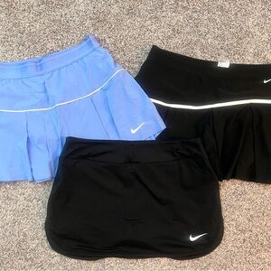 Nike womens Black and Light Blue skort Trio